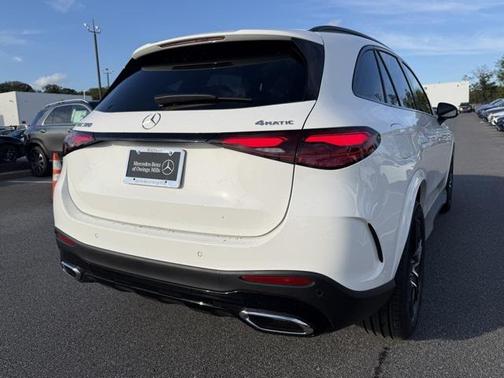 2026 Mercedes-Benz GLC 300 4MATIC