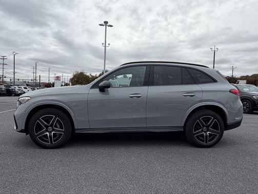 2026 Mercedes-Benz GLC 300 4MATIC