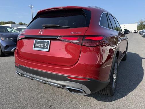 2026 Mercedes-Benz GLC 300 4MATIC