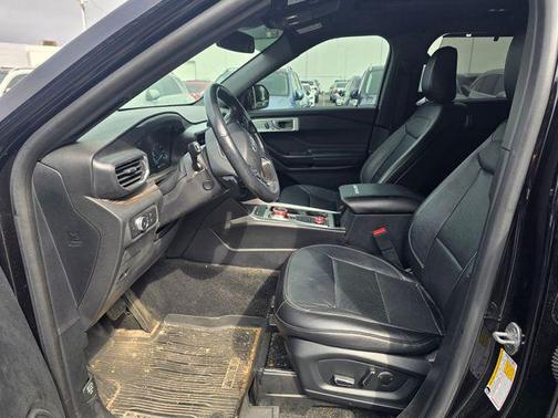 Black 2020 Ford Explorer Limited