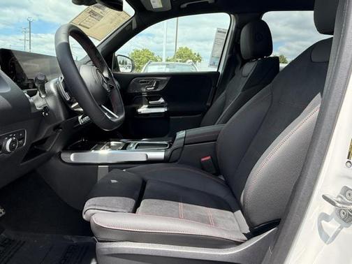 2025 Mercedes-Benz GLB 250 4MATIC