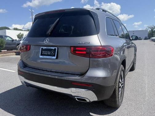 2025 Mercedes-Benz GLB 250 4MATIC