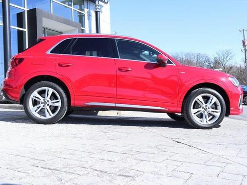 2022 Audi Q3 45 S line Premium Plus