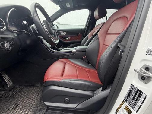 2021 Mercedes-Benz GLC 300 4MATIC