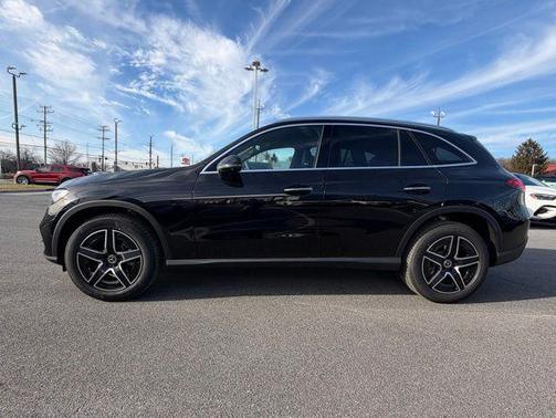 Obsidian Black 2026 Mercedes-Benz GLC 300 4MATIC