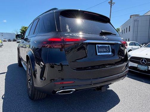 Black 2026 Mercedes-Benz GLE 450 4MATIC