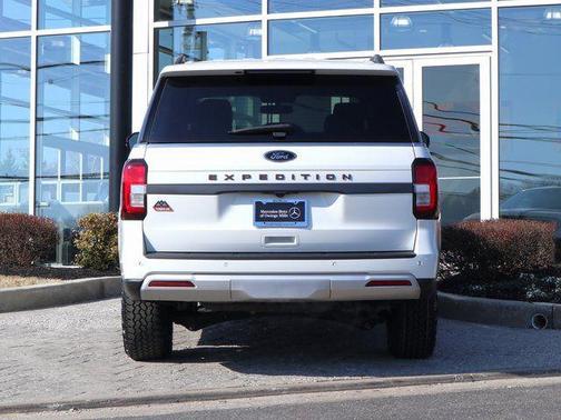 Star White Metallic Tri-Coat 2023 Ford Expedition Timberline