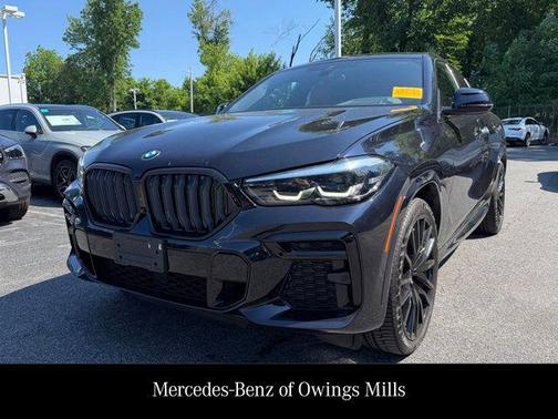 Carbon Black Metallic 2023 BMW X6 xDrive40i