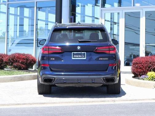2022 BMW X5 M50i