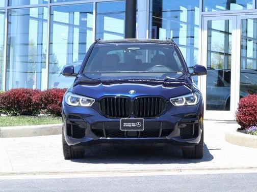 2022 BMW X5 M50i