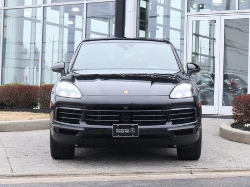2023 Porsche Cayenne Platinum Edition