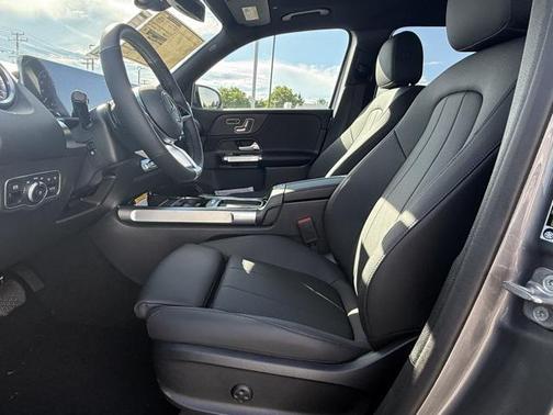 2025 Mercedes-Benz GLB 250 4MATIC