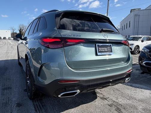 2026 Mercedes-Benz GLC 300 4MATIC