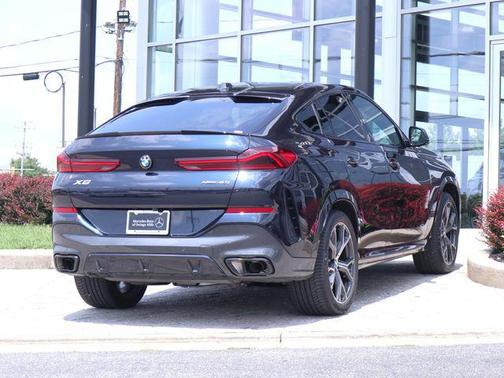 Carbon Black Metallic 2024 BMW X6 xDrive40i