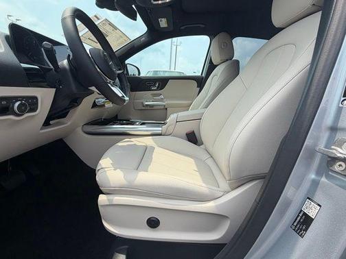 Cirrus Silver Metallic 2026 Mercedes-Benz GLA 250 4MATIC