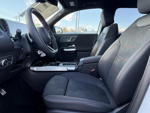 2024 Mercedes-Benz EQB 300 4MATIC