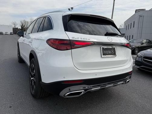 2025 Mercedes-Benz GLC 350e Base