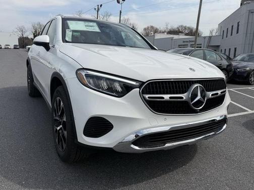 2025 Mercedes-Benz GLC 350e Base
