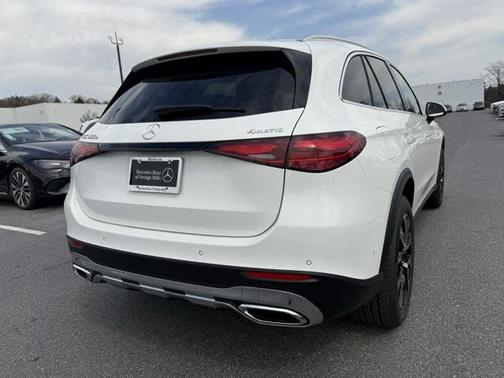 2025 Mercedes-Benz GLC 350e Base