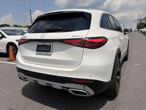 2025 Mercedes-Benz GLC 350e Base