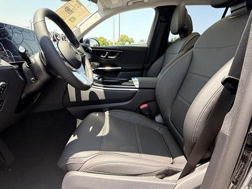 2025 Mercedes-Benz GLC 350e Base