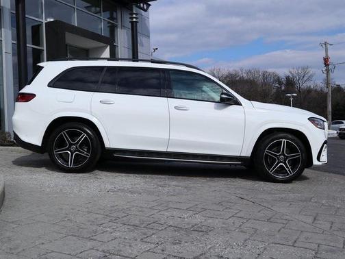 2024 Mercedes-Benz GLS 450 4MATIC