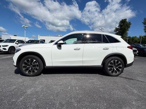 Polar White 2026 Mercedes-Benz GLC 350e Base