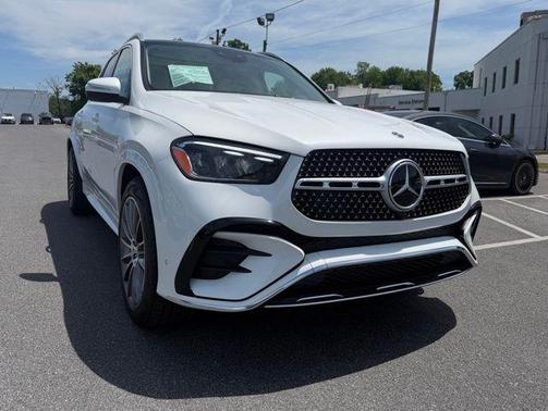 Moonlight White 2026 Mercedes-Benz GLE 450 4MATIC