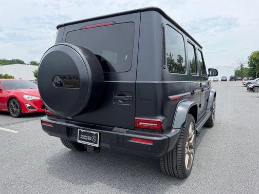Black 2027 Mercedes-Benz AMG G 63 Base