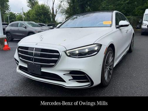 MANUFAKTUR Moonlight White Magno 2024 Mercedes-Benz S-Class 4MATIC