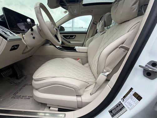 MANUFAKTUR Moonlight White Magno 2024 Mercedes-Benz S-Class 4MATIC