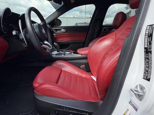 2020 Alfa Romeo Giulia Ti Sport