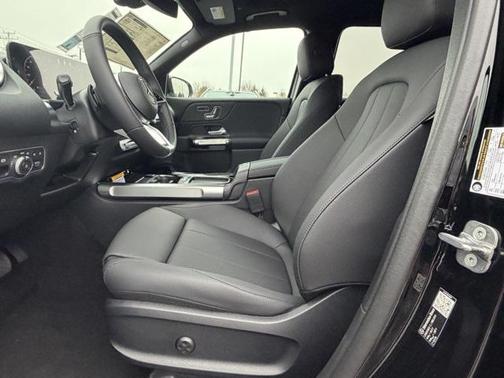 2026 Mercedes-Benz GLB 250 4MATIC