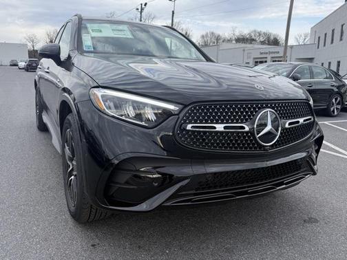 2025 Mercedes-Benz GLC 350e Base