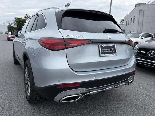 2026 Mercedes-Benz GLC 300 4MATIC