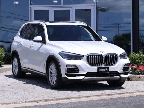 Mineral White Metallic 2021 BMW X5 PHEV xDrive45e