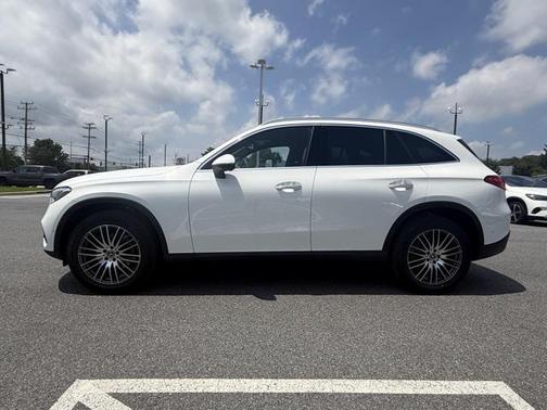 2025 Mercedes-Benz GLC 300 4MATIC
