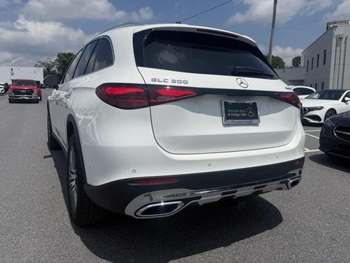 2025 Mercedes-Benz GLC 300 4MATIC