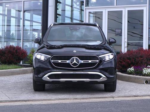 Black 2025 Mercedes-Benz GLC 300 4MATIC