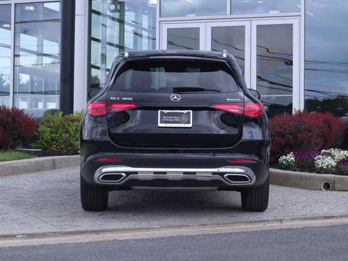 Black 2025 Mercedes-Benz GLC 300 4MATIC