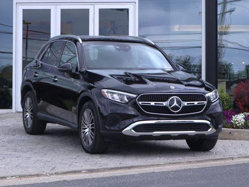 Black 2025 Mercedes-Benz GLC 300 4MATIC