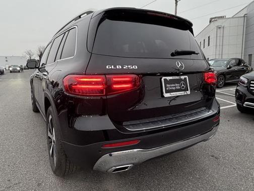 2026 Mercedes-Benz GLB 250 4MATIC