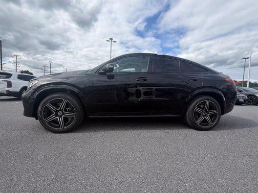 Black 2027 Mercedes-Benz GLE 450 4MATIC