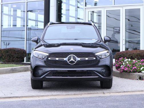Graphite Grey Metallic 2025 Mercedes-Benz GLC 350e Base