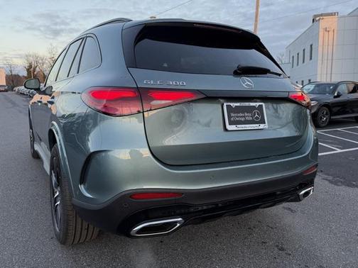 2026 Mercedes-Benz GLC 300 4MATIC