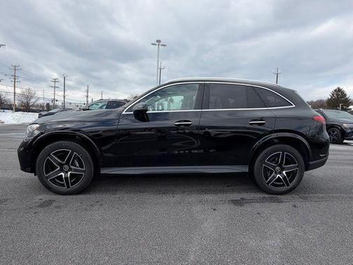 Black 2026 Mercedes-Benz GLC 300 4MATIC