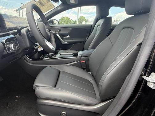 2025 Mercedes-Benz CLA 250 4MATIC