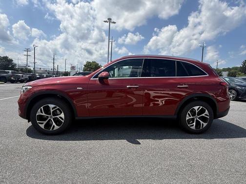 2025 Mercedes-Benz GLC 350e Base