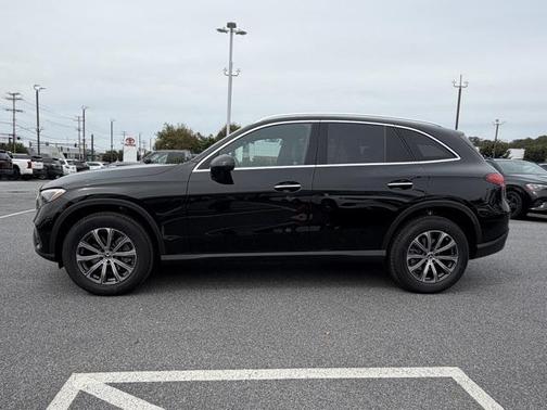 2026 Mercedes-Benz GLC 300 4MATIC