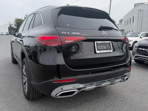 2026 Mercedes-Benz GLC 300 4MATIC
